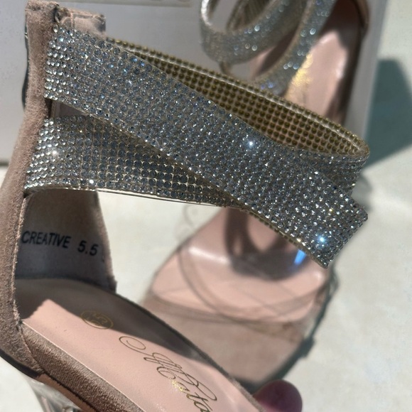 ACATA SZ 5.5 Rhinestone Straps & Open Toe Tan Suede High Heels Zip Back NWT - Picture 3 of 8